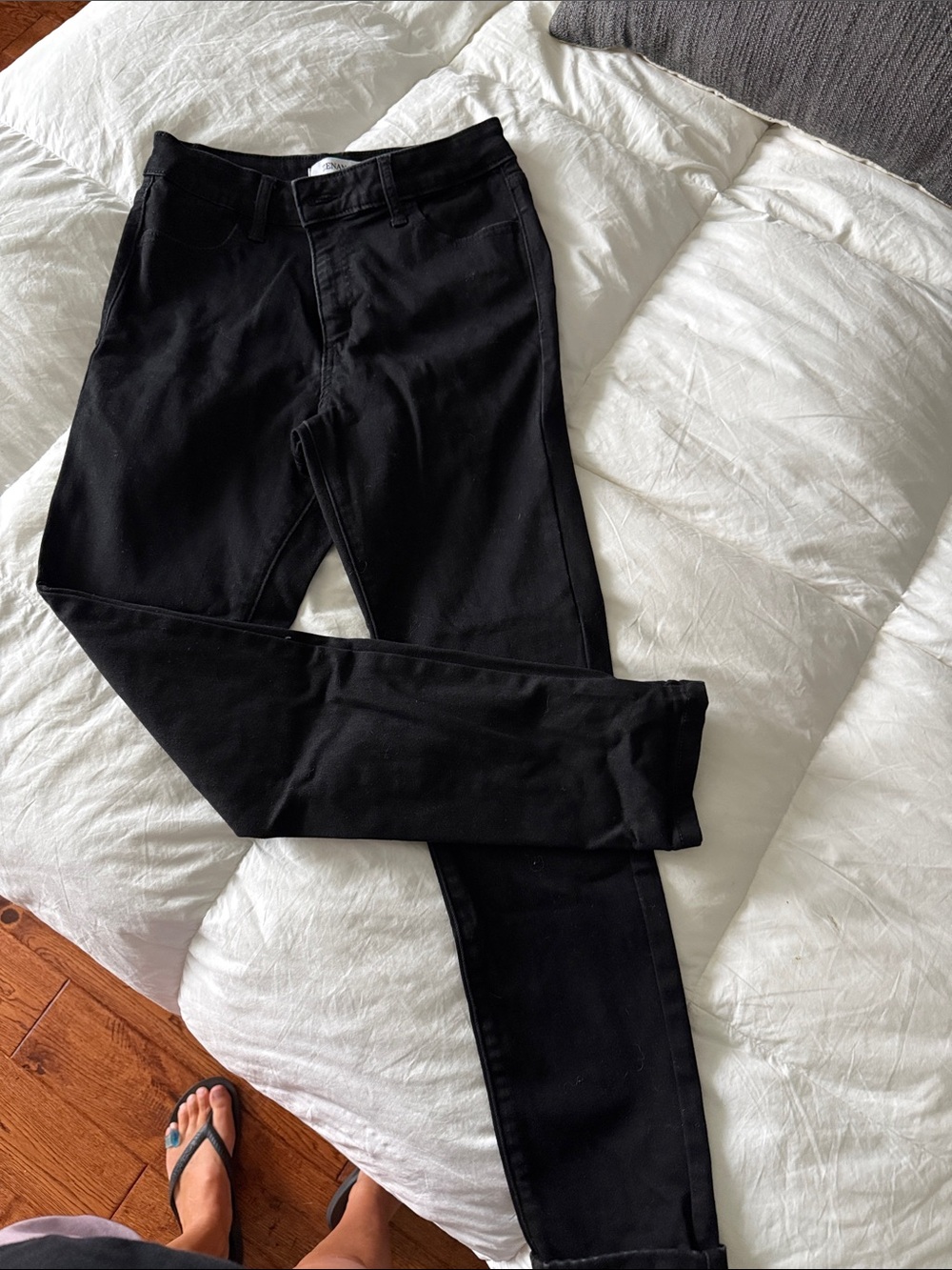 Zenana Outfitters Black Skinny Jeans